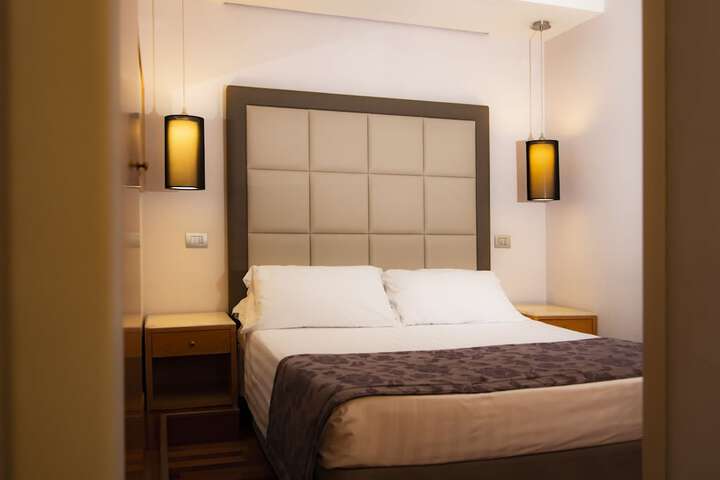 Room 123 of 167
