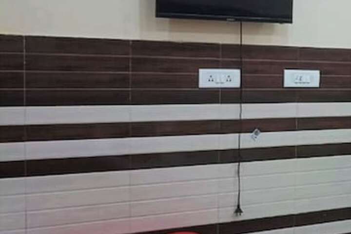 Room 19 of 26