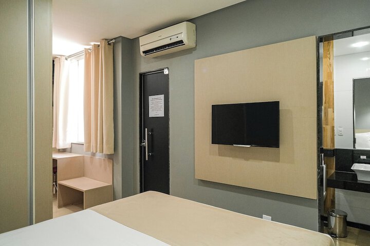 Room 10 of 39