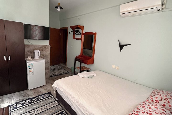 Room 16 of 41