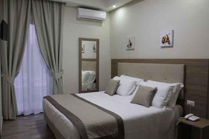 Room 40 of 134