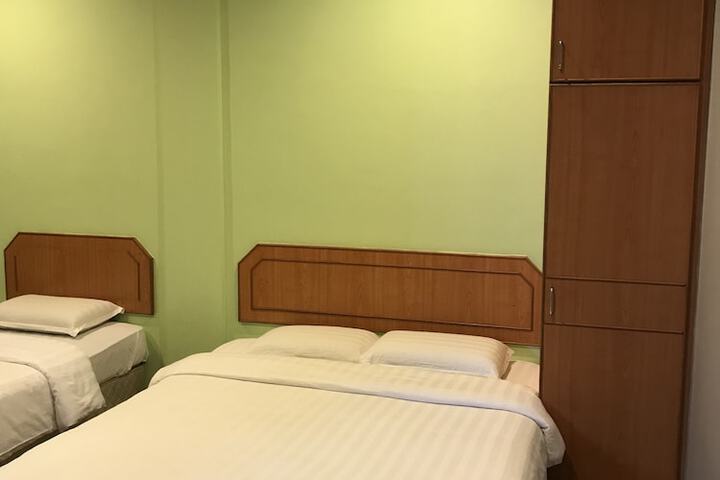 Room 6 of 47