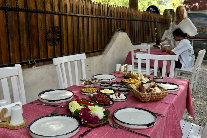 Breakfast/Coffee Service 17 of 21