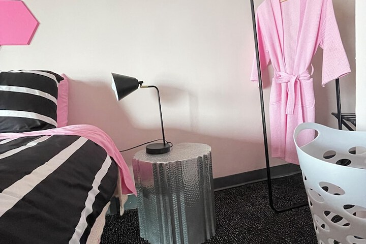 Room 72 of 131