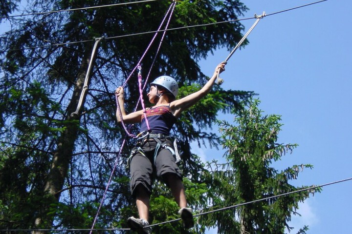 Ropes course (team building)