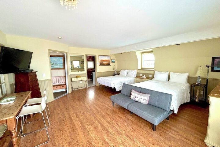 Room 63 of 179