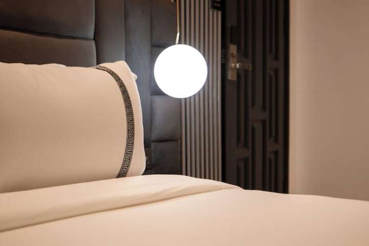 Room 40 of 60