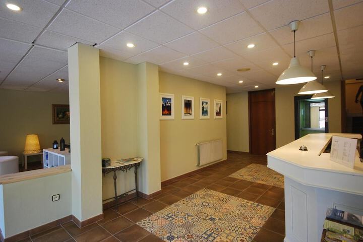 Entrance & Lobby