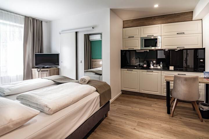 Room 8 of 45