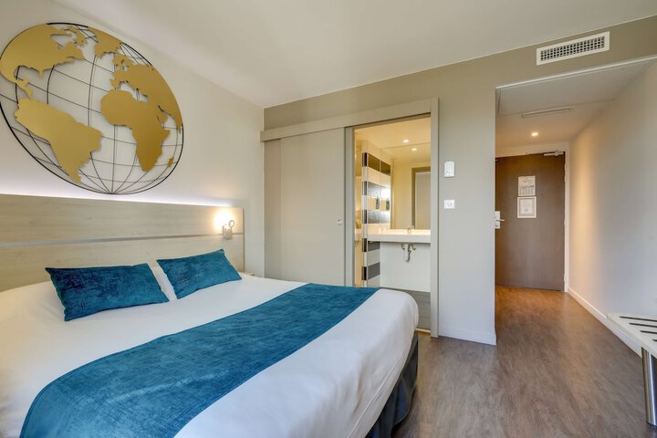 Room 45 of 84
