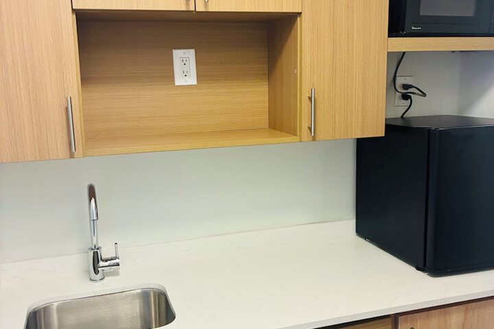 Room 17 of 27