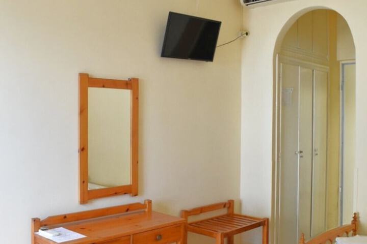Room 19 of 72