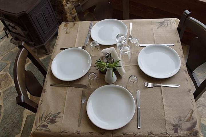 Dining 27 of 54