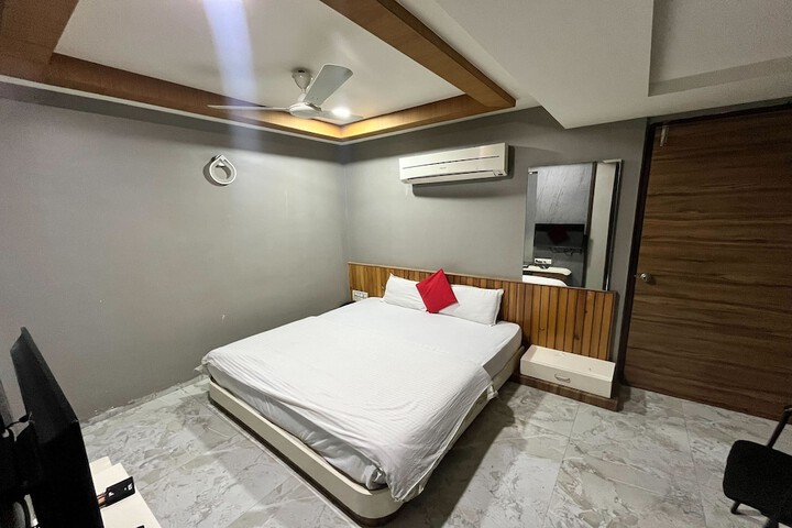 Room 7 of 31