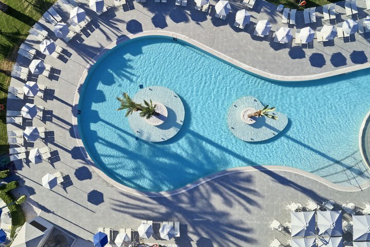 Pool 59 of 138
