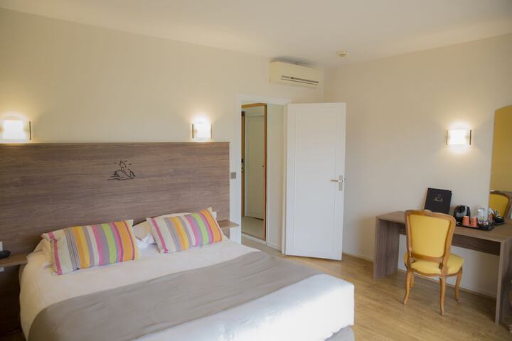 Room 16 of 71