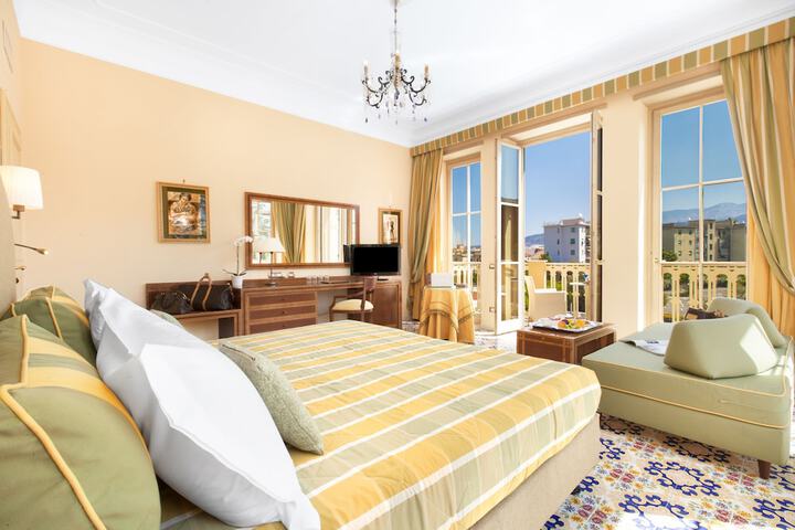 Room 19 of 150