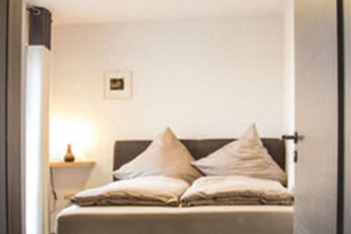 Room 8 of 31