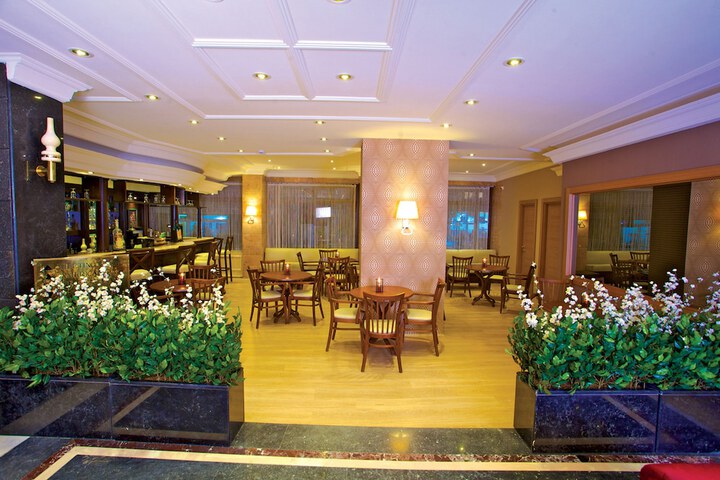 Hotel Lobby