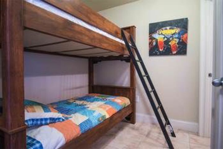 Room 42 of 130