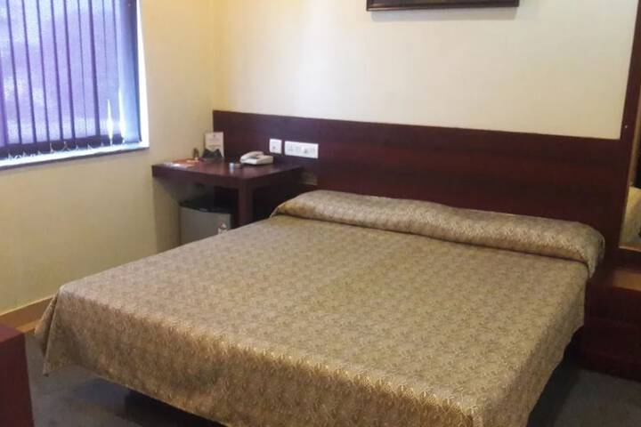 Room 16 of 23