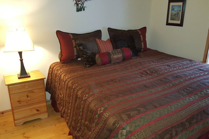 Room 4 of 90