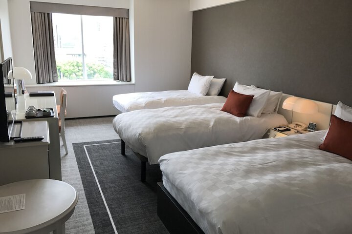 Room 8 of 72