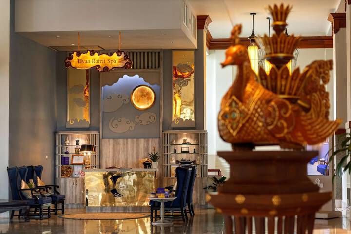 Hotel Interior 8 of 182