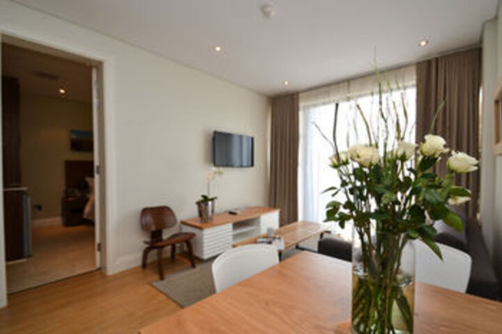 Room 26 of 33
