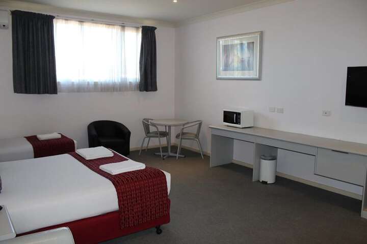 Room 3 of 31