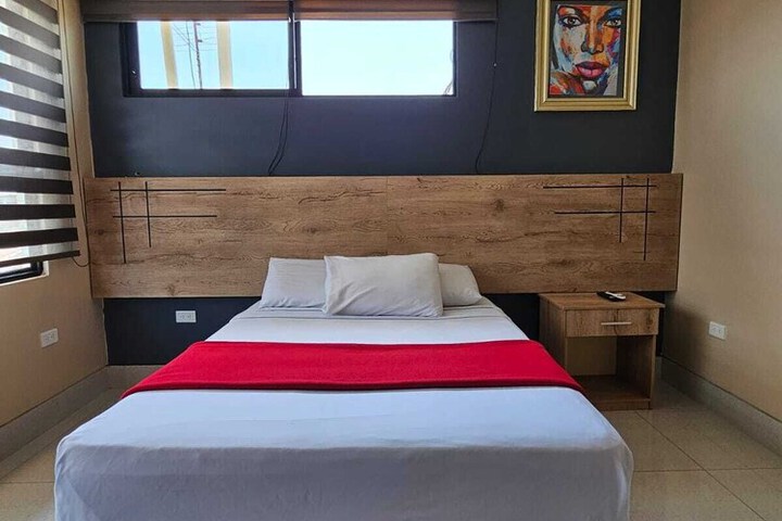 Room 32 of 74