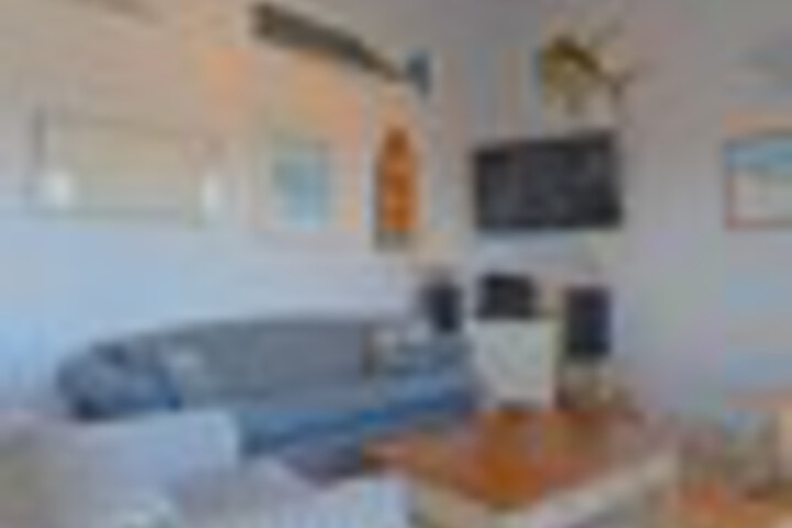 Room 161 of 663