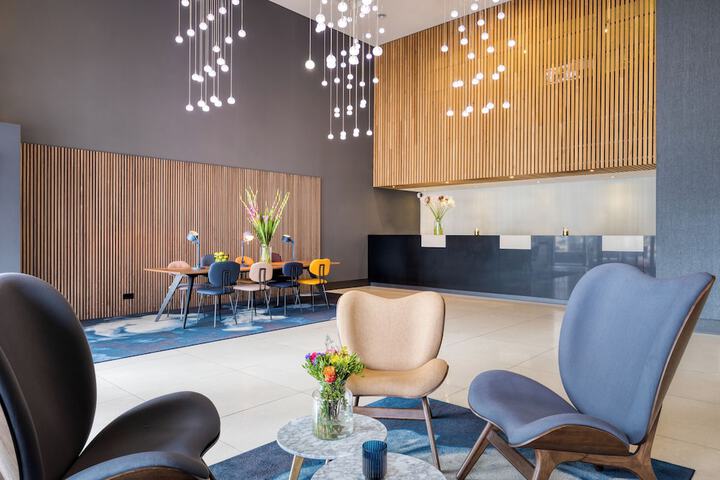 Guest Lobby