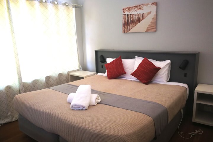 Room 7 of 38