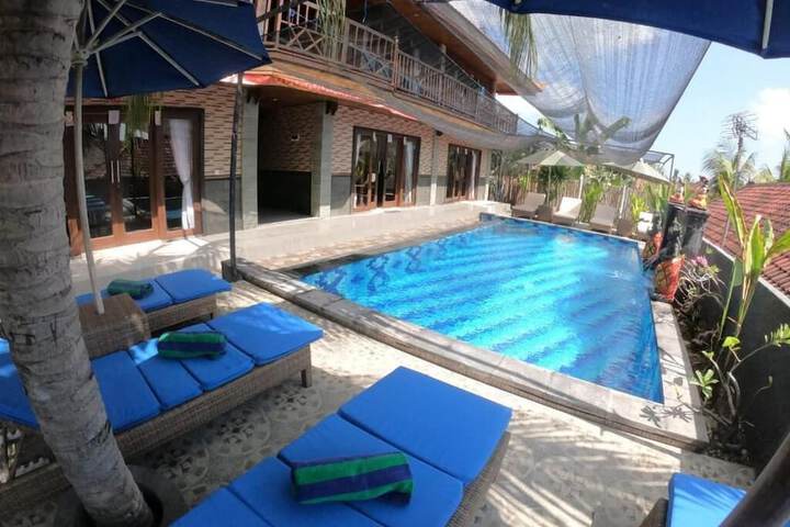 Pool 28 of 56
