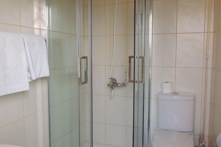 Room 12 of 21