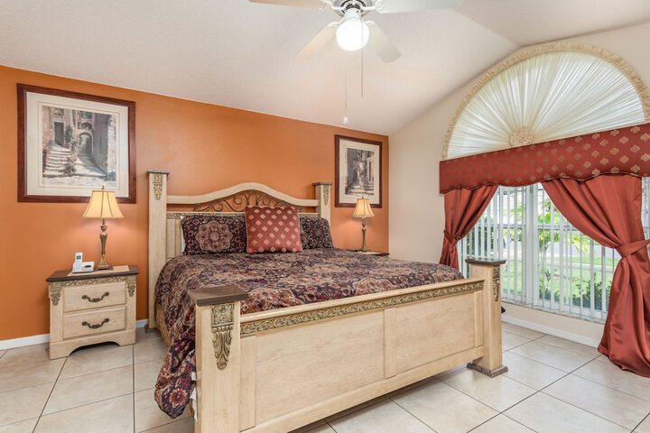 Hero Image 1 of 27