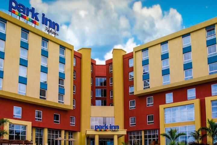 Hotel 100 of 108