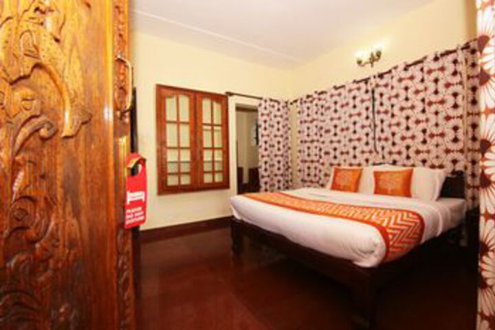 Room 9 of 23