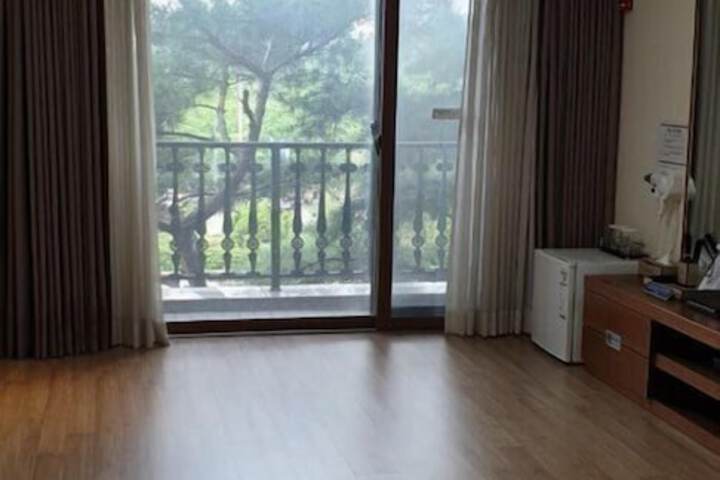 Room 15 of 24