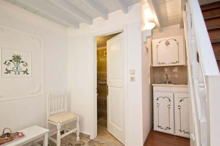 Room 10 of 20