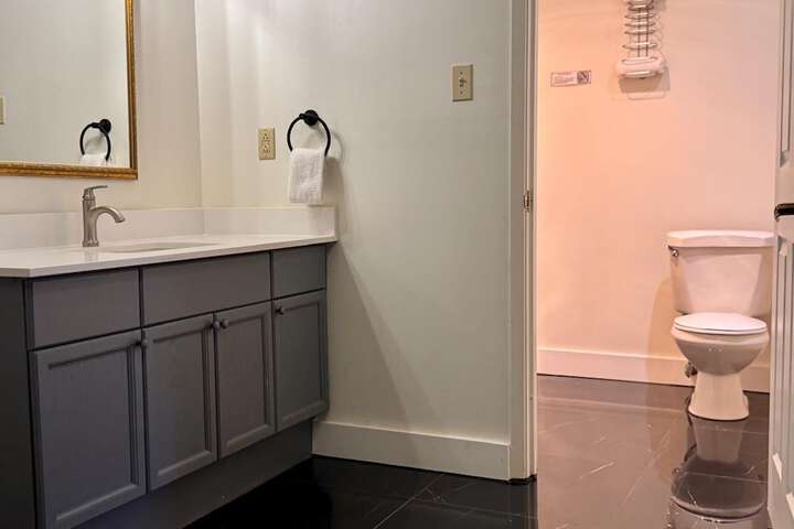 Room 46 of 117