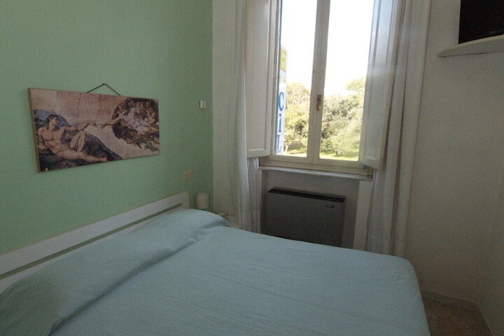 Room 35 of 64