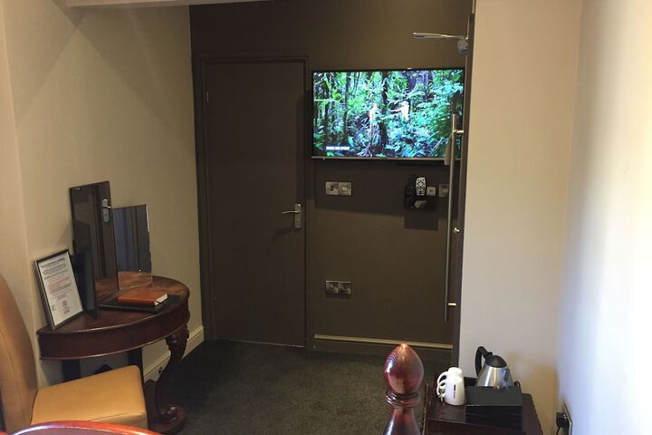 Room 20 of 54