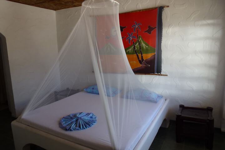 Room 4 of 47