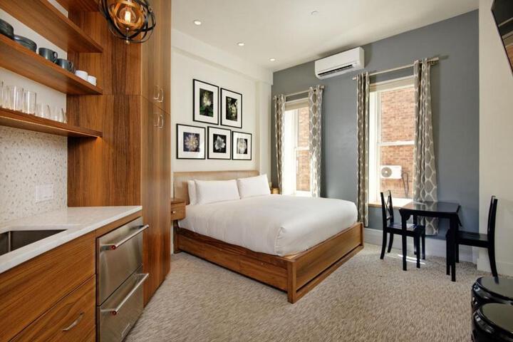 Image of Independence Square 212 Studio with Beautiful Finishes. A+ Location in Downtown Aspen