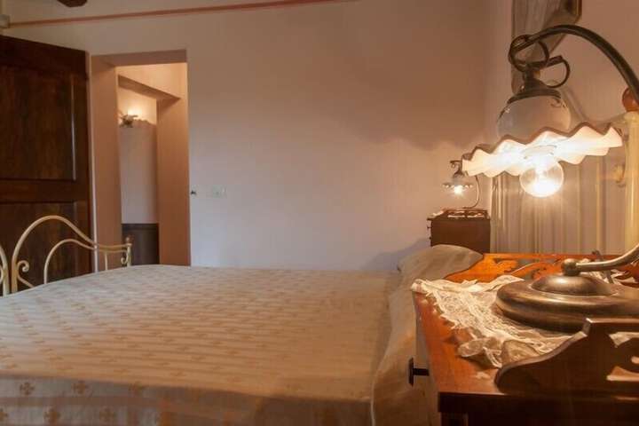 Room 25 of 95