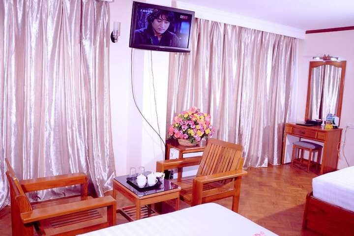 Room 11 of 21