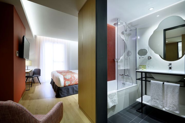 Room 7 of 60