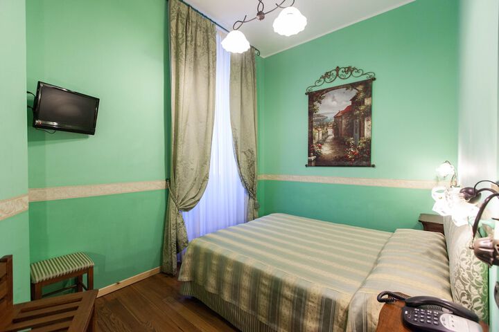 Room 12 of 53